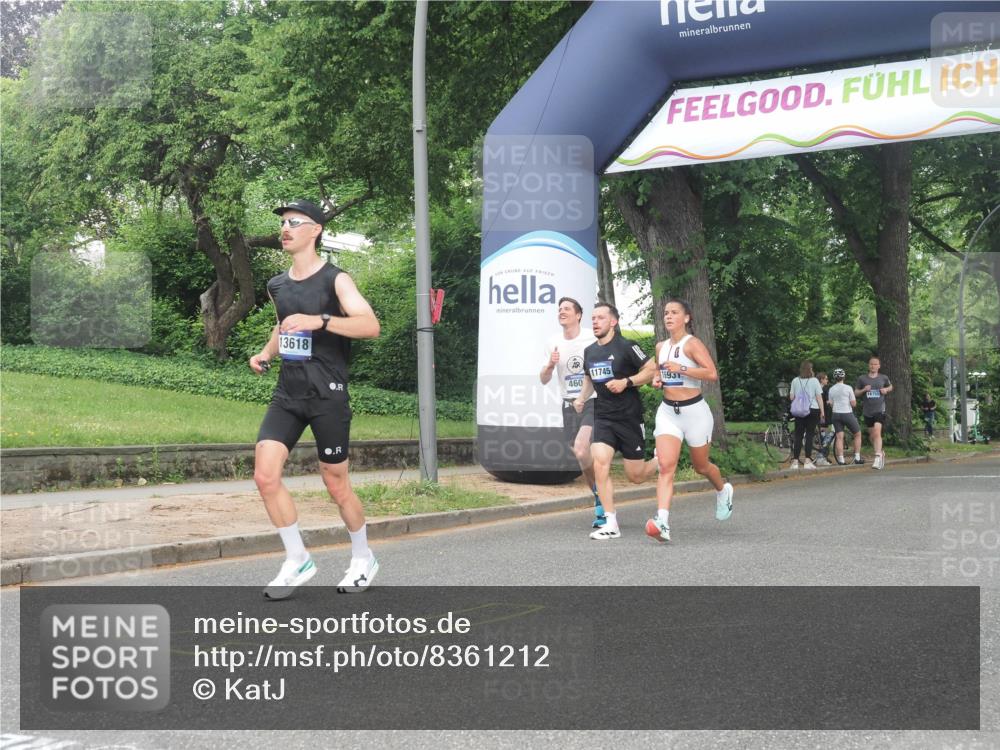 29.06.2025 - hella hamburg halbmarathon KatJ http://msf.ph/oto/8361212 29.06.2025 10:22:30 Zwischen KM18-KM19 2879, 4602 meine-sportfotos.de