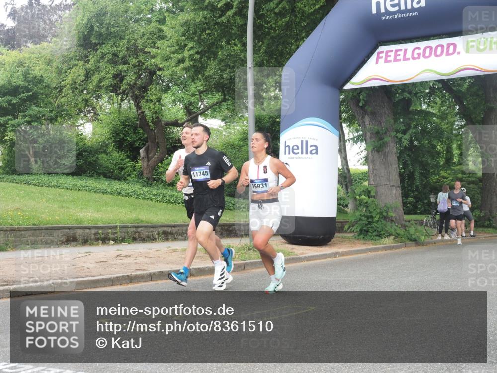 29.06.2025 - hella hamburg halbmarathon KatJ http://msf.ph/oto/8361510 29.06.2025 10:22:31 Zwischen KM18-KM19 2879, 4602 meine-sportfotos.de