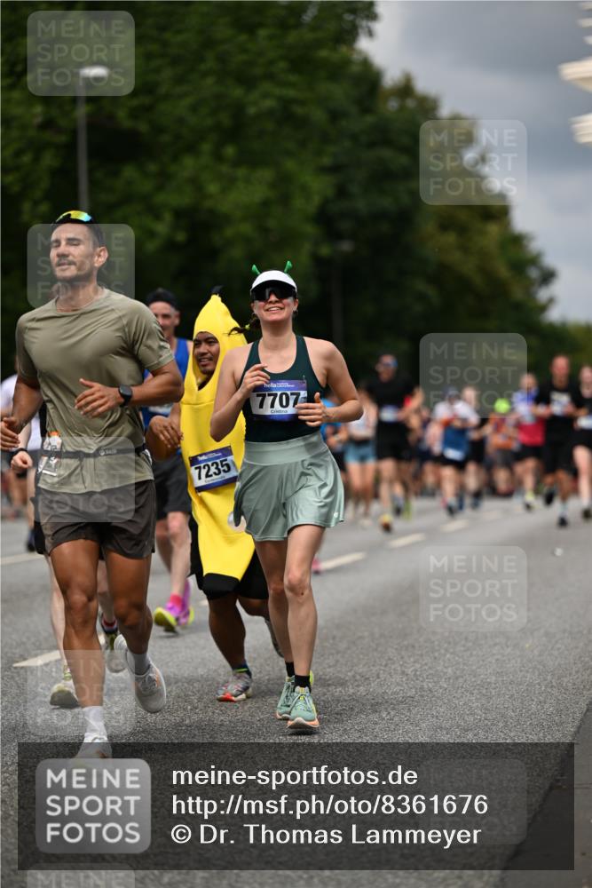 29.06.2025 - hella hamburg halbmarathon Dr. Thomas Lammeyer http://msf.ph/oto/8361676 29.06.2025 10:41:24 Kennedybrücke 56, 1022, 1118, 1253, 1276, 1339, 1488, 1490, 1597, 1819, 1952, 2072, 2104, 2199, 2272, 2552, 3165, 3230, 3398, 3428, 3714, 3873, 4347, 4618, 4733, 5146, 5224, 5560, 5786, 5940, 6243, 6584, 6804, 6821, 7202, 7235, 7707, 7823, 8257, 8258, 8315, 8758, 9054, 9055, 9918, 10024, 10112, 10476, 10762, 10798, 10862, 10919, 10931 meine-sportfotos.de