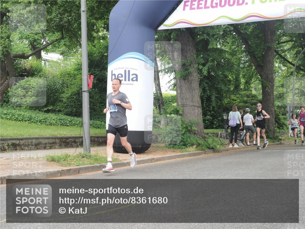29.06.2025 - hella hamburg halbmarathon KatJ http://msf.ph/oto/8361680 29.06.2025 10:22:33 Zwischen KM18-KM19 4602 meine-sportfotos.de