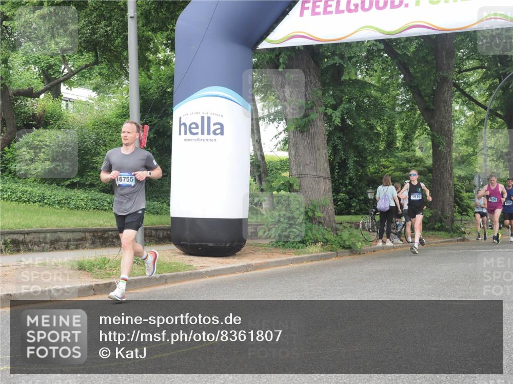 29.06.2025 - hella hamburg halbmarathon KatJ http://msf.ph/oto/8361807 29.06.2025 10:22:34 Zwischen KM18-KM19 4602 meine-sportfotos.de