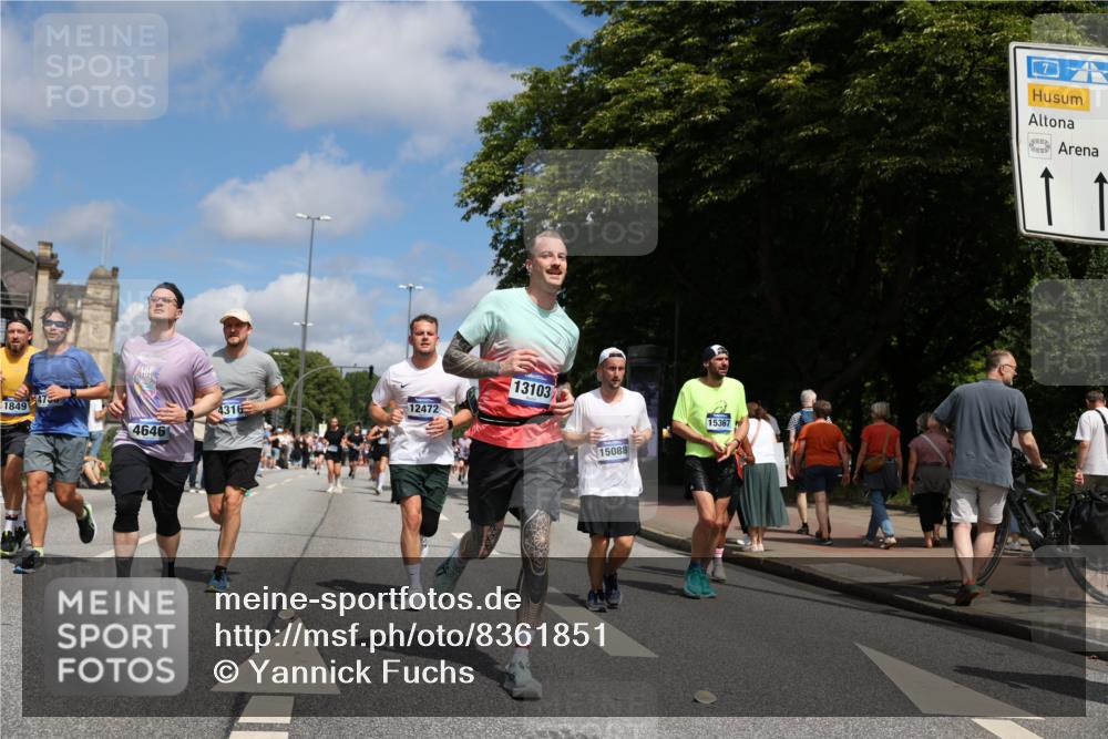 29.06.2025 - hella hamburg halbmarathon Yannick Fuchs http://msf.ph/oto/8361851 29.06.2025 11:31:01 20KM 1849, 1856, 2045, 2601, 3714, 4316, 4646, 4733, 4937, 5146, 5358, 5609, 5887, 6252, 6667, 6803, 7304, 7982, 8315, 8918, 9391, 10027, 10872, 11044, 11246, 11456, 11457, 11838, 11886, 12086, 12087, 12472, 12684, 12842, 13103, 13265, 13266, 13711, 14085, 14343, 14396, 15002, 15088, 15367, 15587, 15704, 15783, 16211, 16394, 16471, 16866, 17609, 18074, 18428, 18466 meine-sportfotos.de