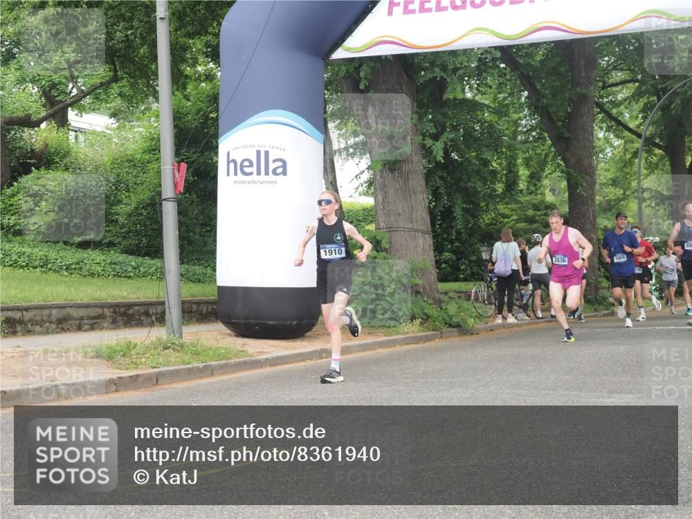 29.06.2025 - hella hamburg halbmarathon KatJ http://msf.ph/oto/8361940 29.06.2025 10:22:36 Zwischen KM18-KM19 1910, 4602 meine-sportfotos.de