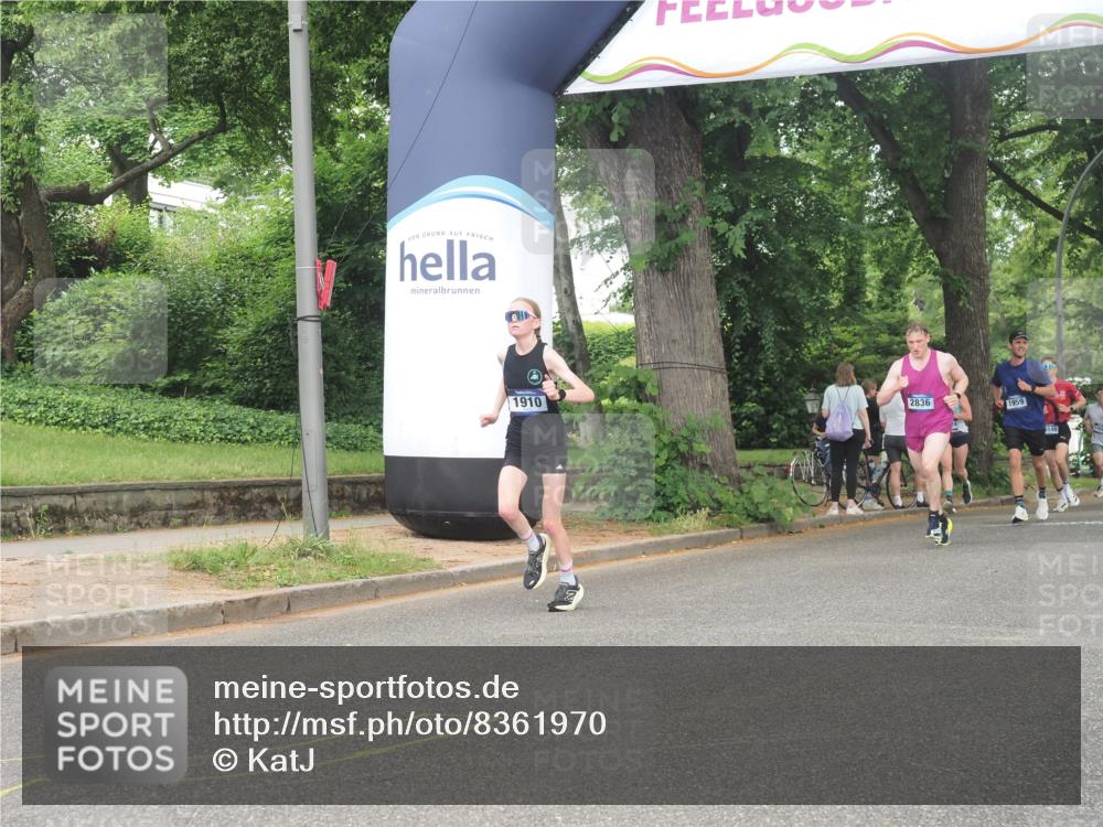 29.06.2025 - hella hamburg halbmarathon KatJ http://msf.ph/oto/8361970 29.06.2025 10:22:36 Zwischen KM18-KM19 1910, 4602 meine-sportfotos.de