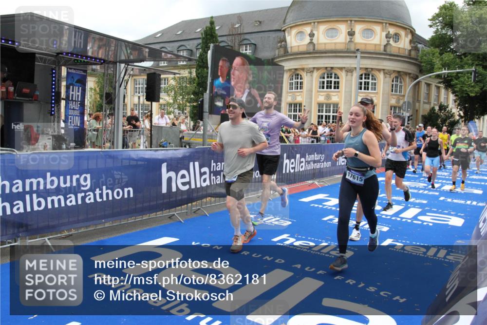 29.06.2025 - hella hamburg halbmarathon Michael Strokosch http://msf.ph/oto/8362181 29.06.2025 10:55:40 Ziel 1120, 1143, 2955, 2982, 3037, 4897, 8573, 8618, 11039, 11554, 11568, 12196, 12515, 12544, 13267, 14592, 14909, 15896, 16110, 17615, 18064 meine-sportfotos.de