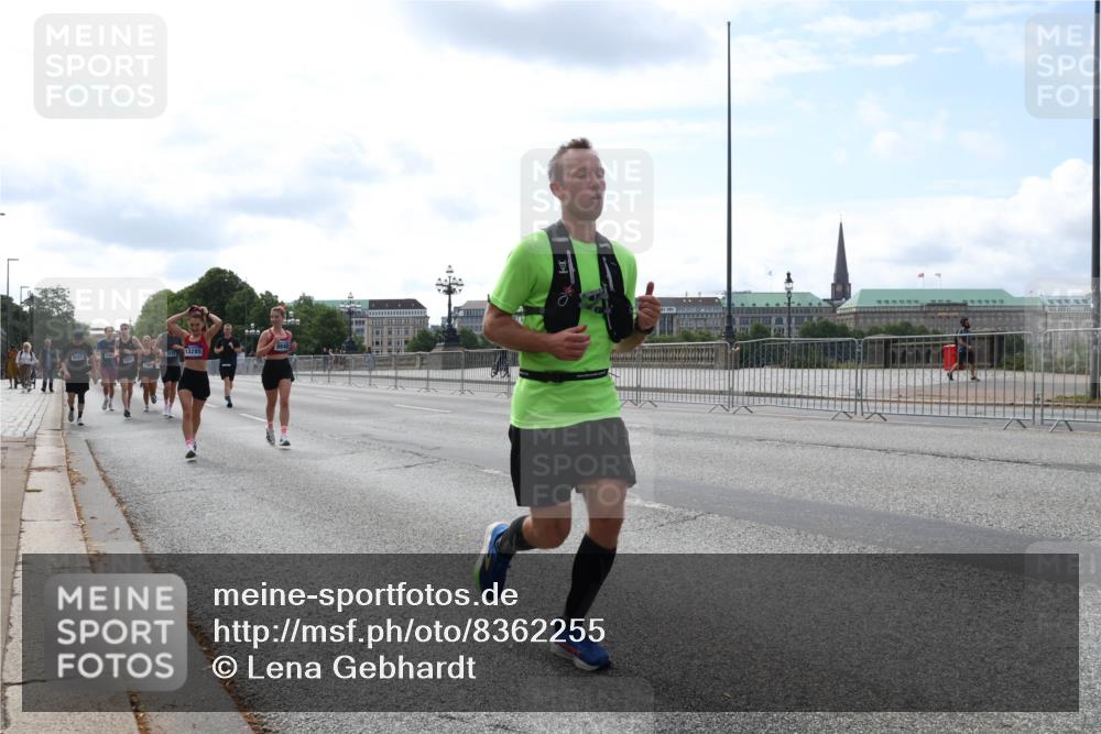 29.06.2025 - hella hamburg halbmarathon Lena Gebhardt http://msf.ph/oto/8362255 29.06.2025 10:14:15 Lombardsbrücke 30, 13285, 1131, 1194, 1406, 1480, 1890, 2494, 3756, 3939, 4001, 4032, 4962, 5670, 5719, 6028, 6083, 6089, 6287, 6366, 6710, 7209, 7442, 7462, 7802, 7840, 7991, 8001, 8057, 8409, 8673, 8892, 9845, 9886, 10224, 10442, 10443, 11441, 11987, 12467, 12938, 13237, 13285, 13788, 14488, 15085, 15482, 15721, 15722, 15840, 16126, 17439, 17985, 18041, 18236, 18239 meine-sportfotos.de