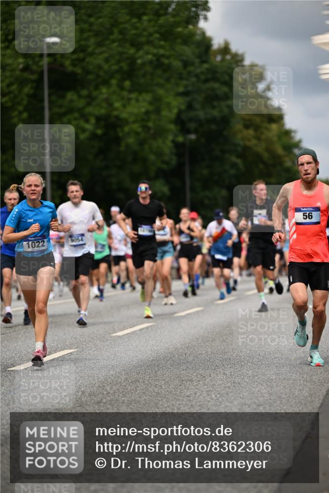 29.06.2025 - hella hamburg halbmarathon Dr. Thomas Lammeyer http://msf.ph/oto/8362306 29.06.2025 10:41:28 Kennedybrücke 56, 1022, 1118, 1253, 1276, 1339, 1488, 1490, 1597, 1819, 1952, 2104, 2199, 2272, 2480, 2552, 3165, 3230, 3714, 3873, 4347, 4618, 4733, 5146, 5224, 5560, 5640, 5786, 5940, 6243, 6584, 6804, 6821, 7085, 7202, 7235, 7707, 7823, 8257, 8258, 8315, 8758, 9054, 9055, 10024, 10112, 10476, 10762, 10798, 10919, 10931 meine-sportfotos.de
