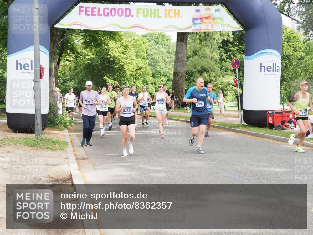 29.06.2025 - hella hamburg halbmarathon MichiJ http://msf.ph/oto/8362357 29.06.2025 10:43:18 Zwischen KM18-KM19 3042, 4868, 6591, 6720, 8255, 8330, 8393, 9622, 10084, 16470 meine-sportfotos.de