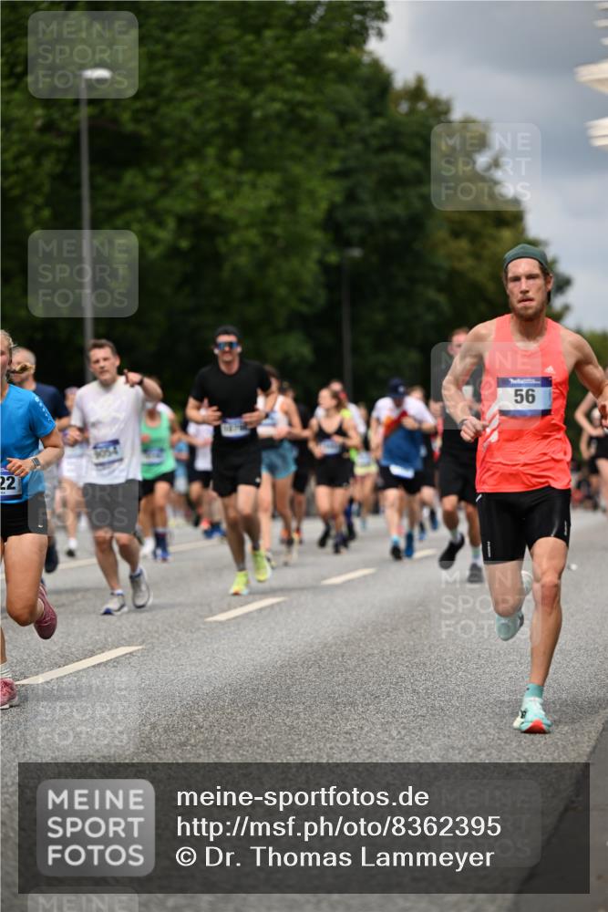 29.06.2025 - hella hamburg halbmarathon Dr. Thomas Lammeyer http://msf.ph/oto/8362395 29.06.2025 10:41:28 Kennedybrücke 56, 1022, 1118, 1253, 1276, 1339, 1488, 1490, 1597, 1819, 1952, 2104, 2199, 2272, 2480, 2552, 3165, 3230, 3714, 3873, 4347, 4618, 4733, 5146, 5224, 5560, 5640, 5786, 5940, 6243, 6584, 6804, 6821, 7085, 7202, 7235, 7707, 7823, 8257, 8258, 8315, 8758, 9054, 9055, 10024, 10112, 10476, 10762, 10798, 10919, 10931 meine-sportfotos.de