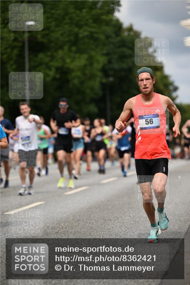 29.06.2025 - hella hamburg halbmarathon Dr. Thomas Lammeyer http://msf.ph/oto/8362421 29.06.2025 10:41:29 Kennedybrücke 56, 1022, 1118, 1253, 1276, 1339, 1488, 1490, 1597, 1819, 1952, 2104, 2199, 2272, 2480, 2552, 3165, 3230, 3714, 3873, 4347, 4618, 4733, 5146, 5224, 5560, 5640, 5940, 6243, 6584, 6804, 6821, 7085, 7202, 7235, 7707, 7823, 8315, 8758, 9054, 9055, 10024, 10112, 10476, 10762, 10798, 10919, 10931 meine-sportfotos.de