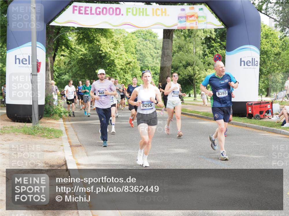 29.06.2025 - hella hamburg halbmarathon MichiJ http://msf.ph/oto/8362449 29.06.2025 10:43:19 Zwischen KM18-KM19 3042, 4868, 6591, 6720, 8255, 8393, 9622, 9820, 10084, 16470 meine-sportfotos.de