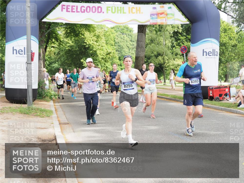 29.06.2025 - hella hamburg halbmarathon MichiJ http://msf.ph/oto/8362467 29.06.2025 10:43:19 Zwischen KM18-KM19 3042, 4868, 6591, 6720, 8255, 8393, 9622, 9820, 10084, 16470 meine-sportfotos.de