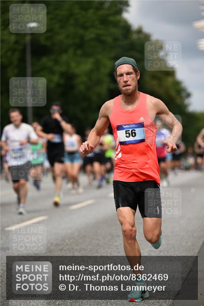 29.06.2025 - hella hamburg halbmarathon Dr. Thomas Lammeyer http://msf.ph/oto/8362469 29.06.2025 10:41:29 Kennedybrücke 56, 1022, 1118, 1253, 1276, 1339, 1488, 1490, 1597, 1819, 1952, 2104, 2199, 2272, 2480, 2552, 3165, 3230, 3714, 3873, 4347, 4618, 4733, 5146, 5224, 5560, 5640, 5940, 6243, 6584, 6804, 6821, 7085, 7202, 7235, 7707, 7823, 8315, 8758, 9054, 9055, 10024, 10112, 10476, 10762, 10798, 10919, 10931 meine-sportfotos.de