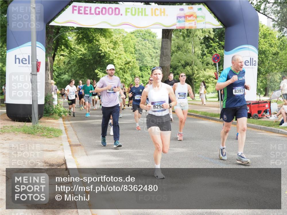 29.06.2025 - hella hamburg halbmarathon MichiJ http://msf.ph/oto/8362480 29.06.2025 10:43:19 Zwischen KM18-KM19 3042, 4868, 6591, 6720, 8255, 8393, 9622, 9820, 10084, 16470 meine-sportfotos.de