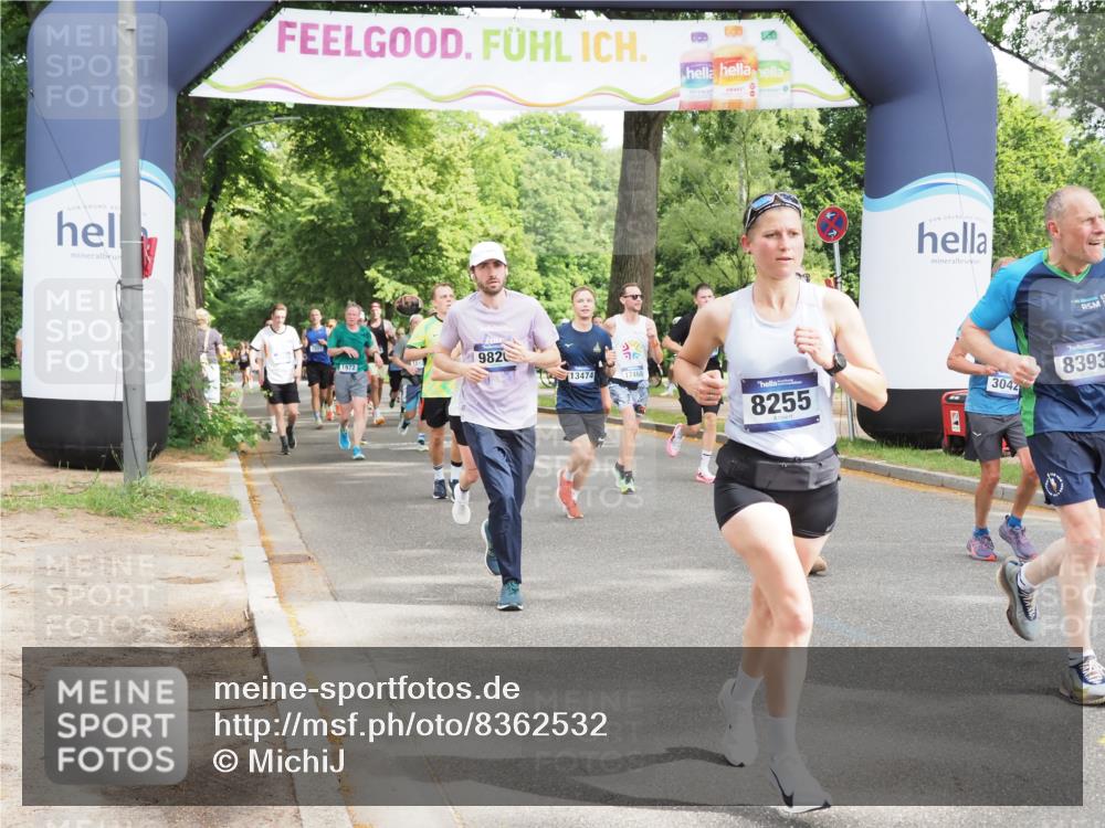 29.06.2025 - hella hamburg halbmarathon MichiJ http://msf.ph/oto/8362532 29.06.2025 10:43:20 Zwischen KM18-KM19 3042, 4868, 5418, 6591, 6720, 8255, 8393, 9622, 9820, 10084, 13245, 16470, 16679, 17468 meine-sportfotos.de