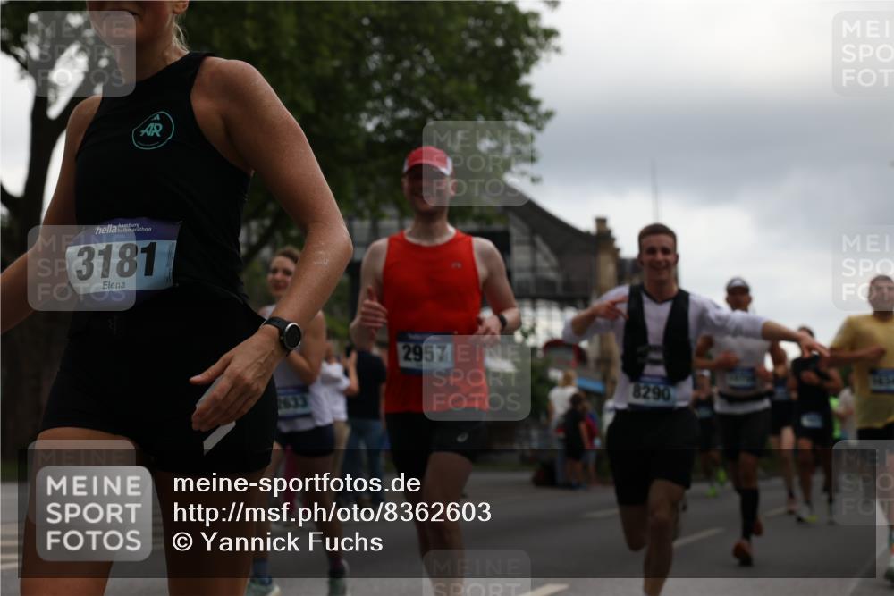 29.06.2025 - hella hamburg halbmarathon Yannick Fuchs http://msf.ph/oto/8362603 29.06.2025 10:53:16 20KM 1285, 2006, 2348, 2584, 2677, 2957, 2978, 3114, 3181, 3279, 3425, 3983, 4088, 4592, 5347, 5633, 5885, 6087, 6202, 6220, 6438, 6997, 7031, 7223, 7287, 7476, 8290, 10036, 10587, 10759, 10896, 10943, 11935, 11938, 12206, 12261, 12564, 12633, 12736, 12862, 13583, 13761, 14375, 14567, 14732, 14902, 14965, 15232, 15240, 15284, 15824, 16160, 16341, 16910, 16980, 17017, 17176, 17346, 17503, 17630, 18153, 18266, 18327, 18467, 18716, 19015, 19160 meine-sportfotos.de
