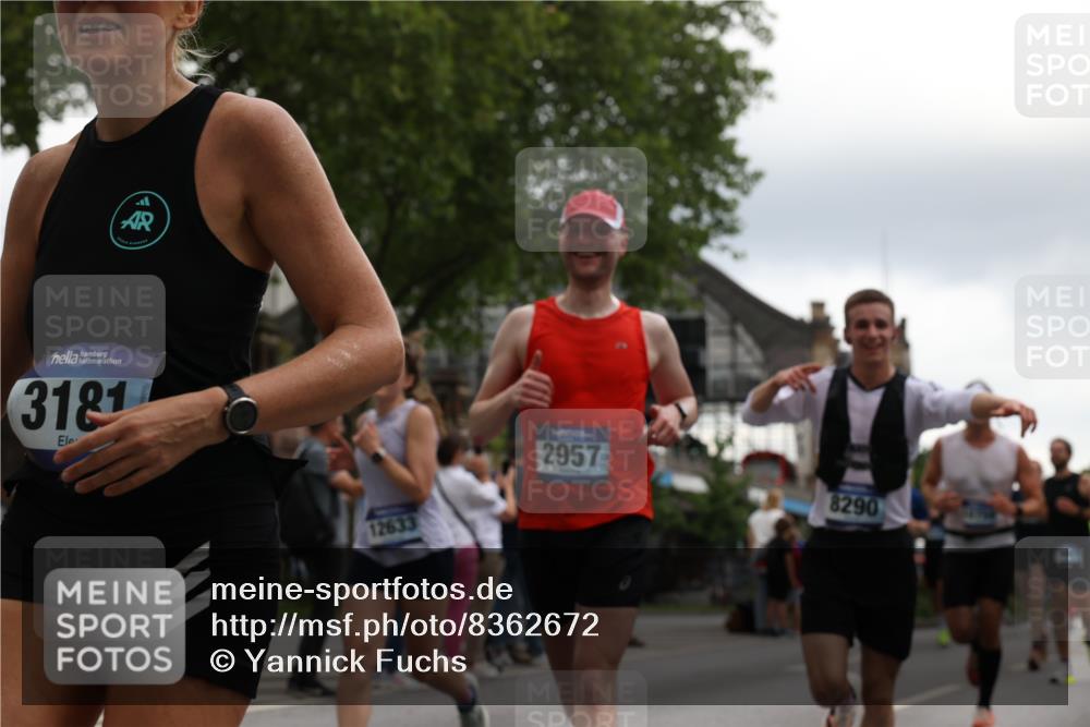 29.06.2025 - hella hamburg halbmarathon Yannick Fuchs http://msf.ph/oto/8362672 29.06.2025 10:53:16 20KM 1285, 2006, 2348, 2584, 2677, 2957, 2978, 3114, 3181, 3279, 3425, 3983, 4088, 4592, 5347, 5633, 5885, 6087, 6202, 6220, 6438, 6997, 7031, 7223, 7287, 7476, 8290, 10036, 10587, 10759, 10896, 10943, 11935, 11938, 12206, 12261, 12564, 12633, 12736, 12862, 13583, 13761, 14375, 14567, 14732, 14902, 14965, 15232, 15240, 15284, 15824, 16160, 16341, 16910, 16980, 17017, 17176, 17346, 17503, 17630, 18153, 18266, 18327, 18467, 18716, 19015, 19160 meine-sportfotos.de
