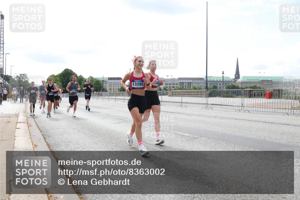 29.06.2025 - hella hamburg halbmarathon Lena Gebhardt http://msf.ph/oto/8363002 29.06.2025 10:14:17 Lombardsbrücke 3939, 6089, 13285, 45, 1194, 1406, 1480, 1890, 2494, 3020, 3756, 3939, 4032, 4962, 5670, 6028, 6083, 6089, 6287, 6366, 6710, 7209, 7442, 7802, 7840, 7991, 8001, 8057, 8409, 8673, 8892, 9845, 9886, 10224, 10442, 10443, 11441, 11987, 12467, 12938, 13237, 13285, 13788, 14488, 15482, 15721, 15722, 15840, 16126, 17439, 17985, 18041, 18236, 18239 meine-sportfotos.de