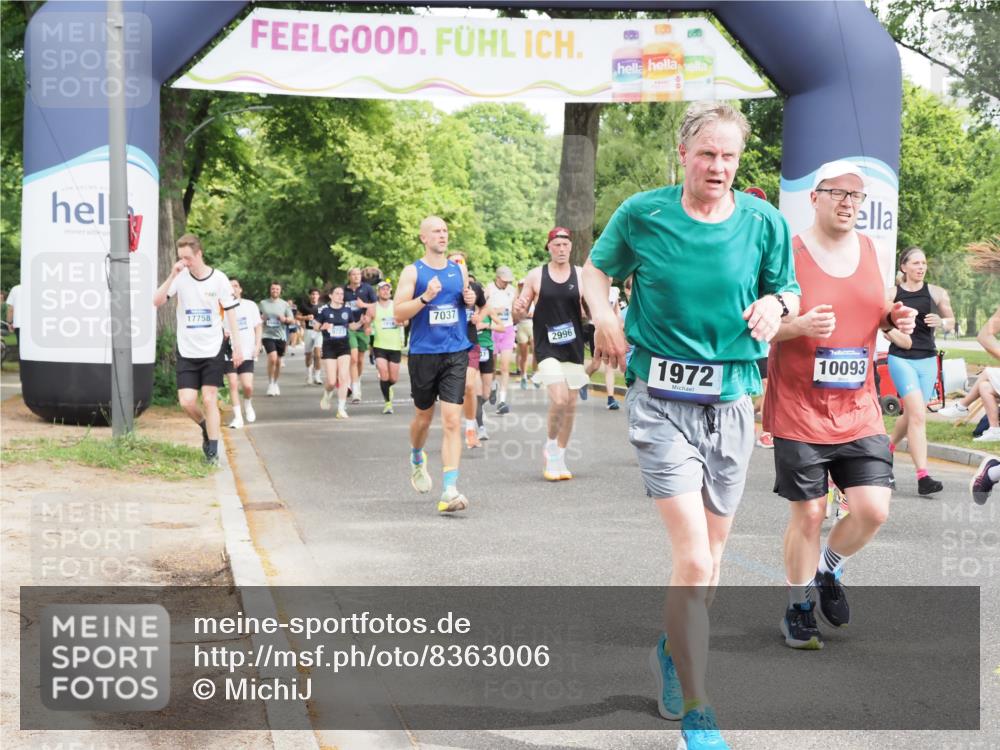 29.06.2025 - hella hamburg halbmarathon MichiJ http://msf.ph/oto/8363006 29.06.2025 10:43:25 Zwischen KM18-KM19 1972, 2083, 2741, 2982, 2996, 3042, 4152, 4594, 4813, 5418, 7037, 8255, 9622, 9820, 10093, 13245, 13474, 16121, 16470, 16679, 17468, 17758, 17828, 18117, 18125, 18208, 18899, 19184 meine-sportfotos.de