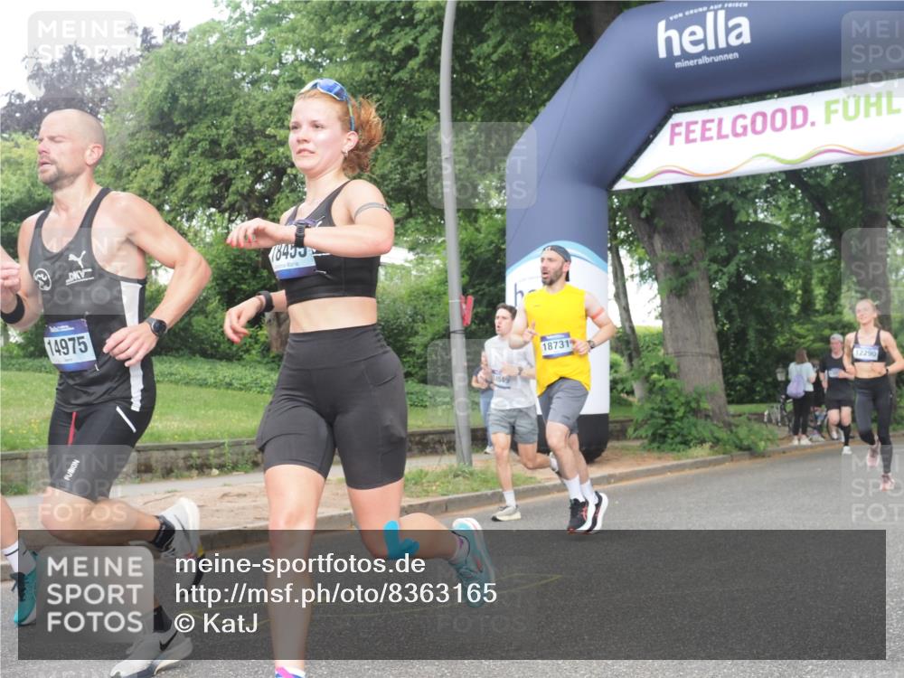 29.06.2025 - hella hamburg halbmarathon KatJ http://msf.ph/oto/8363165 29.06.2025 10:22:43 Zwischen KM18-KM19 1910, 1959, 2836, 6473 meine-sportfotos.de