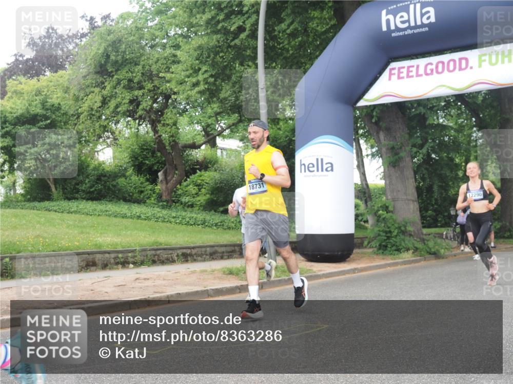 29.06.2025 - hella hamburg halbmarathon KatJ http://msf.ph/oto/8363286 29.06.2025 10:22:43 Zwischen KM18-KM19 1910, 1959, 2836, 6473 meine-sportfotos.de