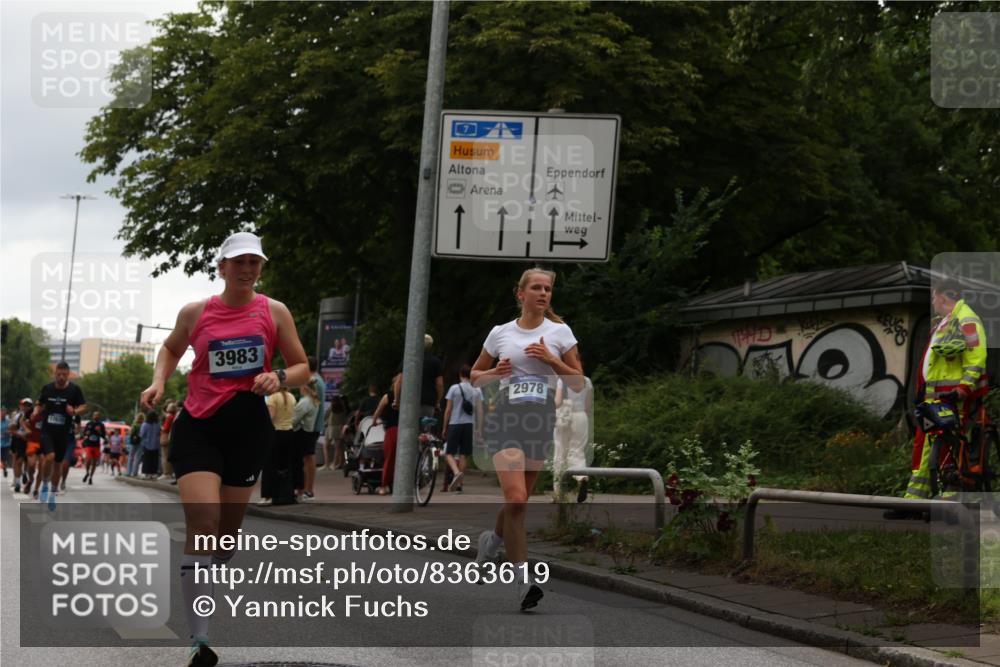29.06.2025 - hella hamburg halbmarathon Yannick Fuchs http://msf.ph/oto/8363619 29.06.2025 10:53:18 20KM 2006, 2348, 2584, 2677, 2957, 2978, 3114, 3181, 3279, 3425, 3983, 4088, 4592, 5347, 5885, 6087, 6202, 6220, 6438, 6997, 7031, 7223, 7287, 8290, 10036, 10587, 10759, 10896, 10943, 11935, 11938, 12206, 12261, 12564, 12633, 12736, 12862, 13583, 13761, 14375, 14567, 14732, 14902, 14928, 14965, 15232, 15240, 15284, 15824, 16160, 16341, 16910, 16980, 17017, 17176, 17346, 17503, 17630, 18153, 18266, 18327, 18467, 18485, 18716, 19015, 19160 meine-sportfotos.de
