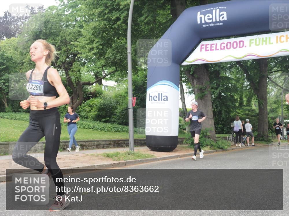29.06.2025 - hella hamburg halbmarathon KatJ http://msf.ph/oto/8363662 29.06.2025 10:22:45 Zwischen KM18-KM19 1959, 2836, 6473 meine-sportfotos.de