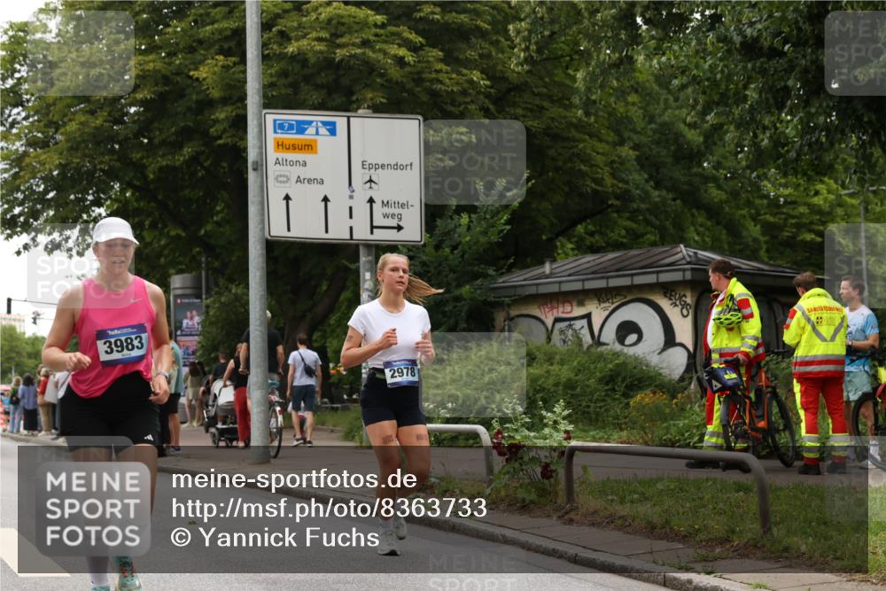 29.06.2025 - hella hamburg halbmarathon Yannick Fuchs http://msf.ph/oto/8363733 29.06.2025 10:53:19 20KM 2006, 2348, 2584, 2677, 2957, 2978, 3114, 3181, 3279, 3425, 3983, 4088, 4592, 4796, 5347, 5885, 6087, 6202, 6220, 6438, 6997, 7031, 7223, 7287, 8290, 10036, 10587, 10759, 10896, 10943, 11935, 11938, 12206, 12261, 12564, 12633, 12736, 12862, 13583, 13761, 14567, 14732, 14902, 14928, 14965, 15232, 15240, 15284, 15824, 16160, 16341, 16910, 16980, 17017, 17176, 17503, 17630, 18153, 18266, 18327, 18467, 18485, 18716, 19015, 19160 meine-sportfotos.de