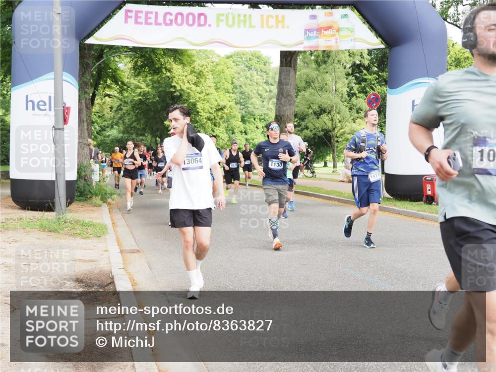 29.06.2025 - hella hamburg halbmarathon MichiJ http://msf.ph/oto/8363827 29.06.2025 10:43:32 Zwischen KM18-KM19 1130, 1485, 2083, 2250, 2741, 2996, 4813, 5492, 7547, 8968, 9246, 9727, 9903, 10133, 10408, 10665, 13064, 14737, 15431, 16434, 17828, 18117, 18867, 18899, 19184 meine-sportfotos.de