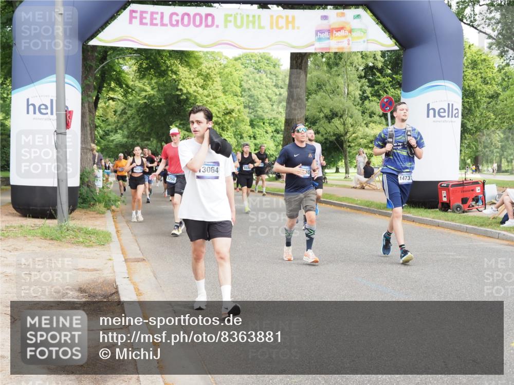 29.06.2025 - hella hamburg halbmarathon MichiJ http://msf.ph/oto/8363881 29.06.2025 10:43:32 Zwischen KM18-KM19 1130, 1485, 2083, 2250, 2741, 2996, 4813, 5492, 7547, 8968, 9246, 9727, 9903, 10133, 10408, 10665, 13064, 14737, 15431, 16434, 17828, 18117, 18867, 18899, 19184 meine-sportfotos.de