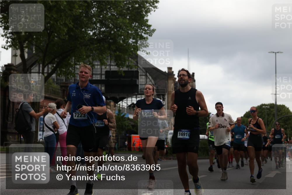 29.06.2025 - hella hamburg halbmarathon Yannick Fuchs http://msf.ph/oto/8363965 29.06.2025 10:53:19 20KM 2006, 2348, 2584, 2677, 2957, 2978, 3114, 3181, 3279, 3425, 3983, 4088, 4592, 4796, 5347, 5885, 6087, 6202, 6220, 6438, 6997, 7031, 7223, 7287, 8290, 10036, 10587, 10759, 10896, 10943, 11935, 11938, 12206, 12261, 12564, 12633, 12736, 12862, 13583, 13761, 14567, 14732, 14902, 14928, 14965, 15232, 15240, 15284, 15824, 16160, 16341, 16910, 16980, 17017, 17176, 17503, 17630, 18153, 18266, 18327, 18467, 18485, 18716, 19015, 19160 meine-sportfotos.de
