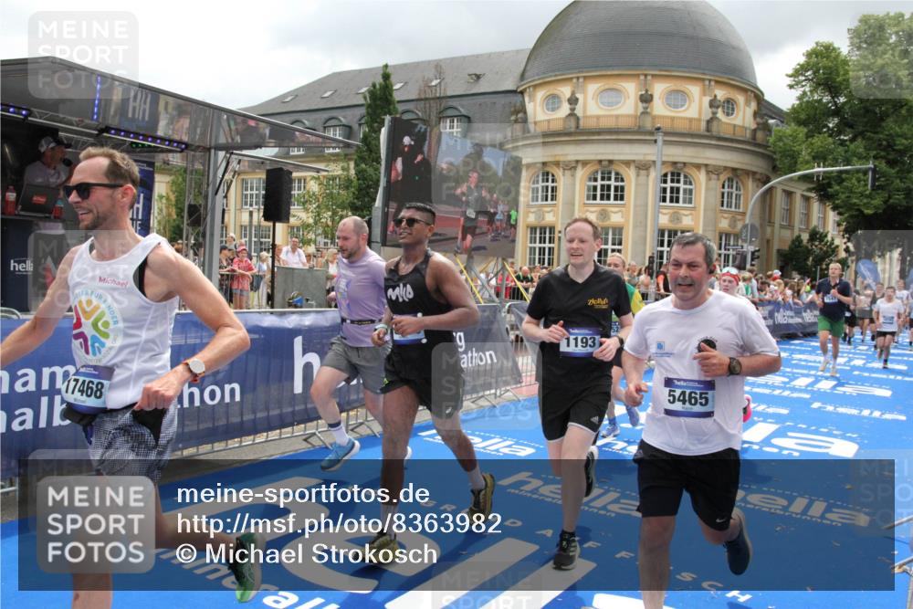 29.06.2025 - hella hamburg halbmarathon Michael Strokosch http://msf.ph/oto/8363982 29.06.2025 10:56:21 Ziel 1193, 4029, 5465, 5672, 7547, 9903, 10789, 11231, 11309, 12348, 15300, 15484, 16113, 16375, 16634, 17468, 18117, 18495, 18652, 18741, 19152 meine-sportfotos.de