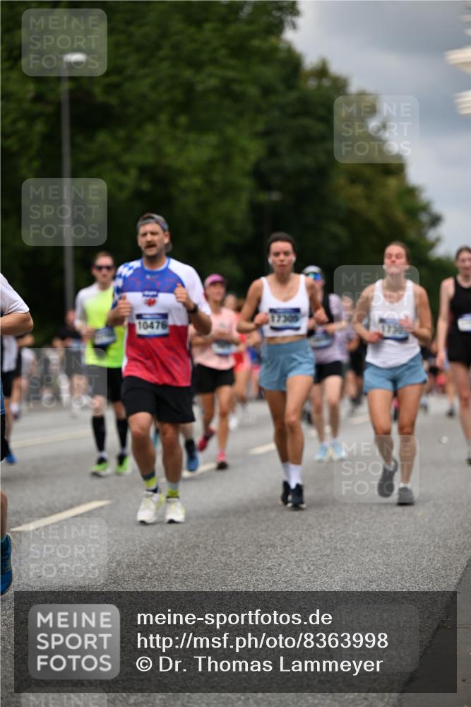 29.06.2025 - hella hamburg halbmarathon Dr. Thomas Lammeyer http://msf.ph/oto/8363998 29.06.2025 10:41:35 Kennedybrücke 56, 1022, 1118, 1276, 1339, 1490, 1597, 1819, 2031, 2104, 2199, 2272, 2480, 2552, 3165, 3230, 3714, 3873, 4347, 4442, 4618, 4733, 5146, 5224, 5640, 5940, 6243, 6584, 6804, 6821, 7085, 7202, 7235, 7544, 7707, 7823, 8315, 8499, 8758, 8843, 9054, 9055, 9288, 10024, 10112, 10159, 10476, 10762, 10798, 10919, 10931 meine-sportfotos.de