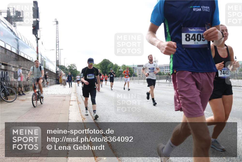 29.06.2025 - hella hamburg halbmarathon Lena Gebhardt http://msf.ph/oto/8364092 29.06.2025 10:14:22 Lombardsbrücke 8057, 7209, 8409, 7442, 1194, 1406, 1728, 1890, 2494, 2990, 3020, 3154, 3756, 3834, 3939, 4032, 4962, 5670, 6028, 6083, 6089, 6287, 6366, 6710, 7209, 7442, 7802, 7840, 7991, 8001, 8057, 8147, 8409, 8892, 9845, 9886, 10224, 10442, 10443, 10610, 11987, 12467, 12938, 13237, 13285, 13788, 14488, 15482, 15840, 16126, 17439, 17985, 18041, 18236, 18239 meine-sportfotos.de