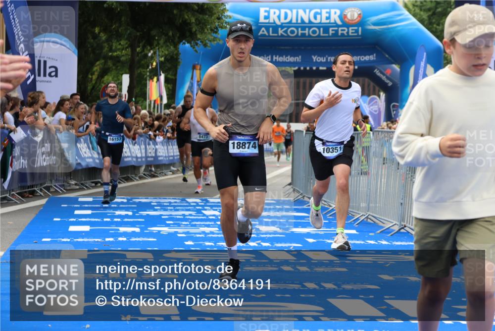 29.06.2025 - hella hamburg halbmarathon Strokosch-Dieckow http://msf.ph/oto/8364191 29.06.2025 10:29:02 Ziel 3043, 8473, 10171, 10351, 16157, 18874, 19142, 19194 meine-sportfotos.de