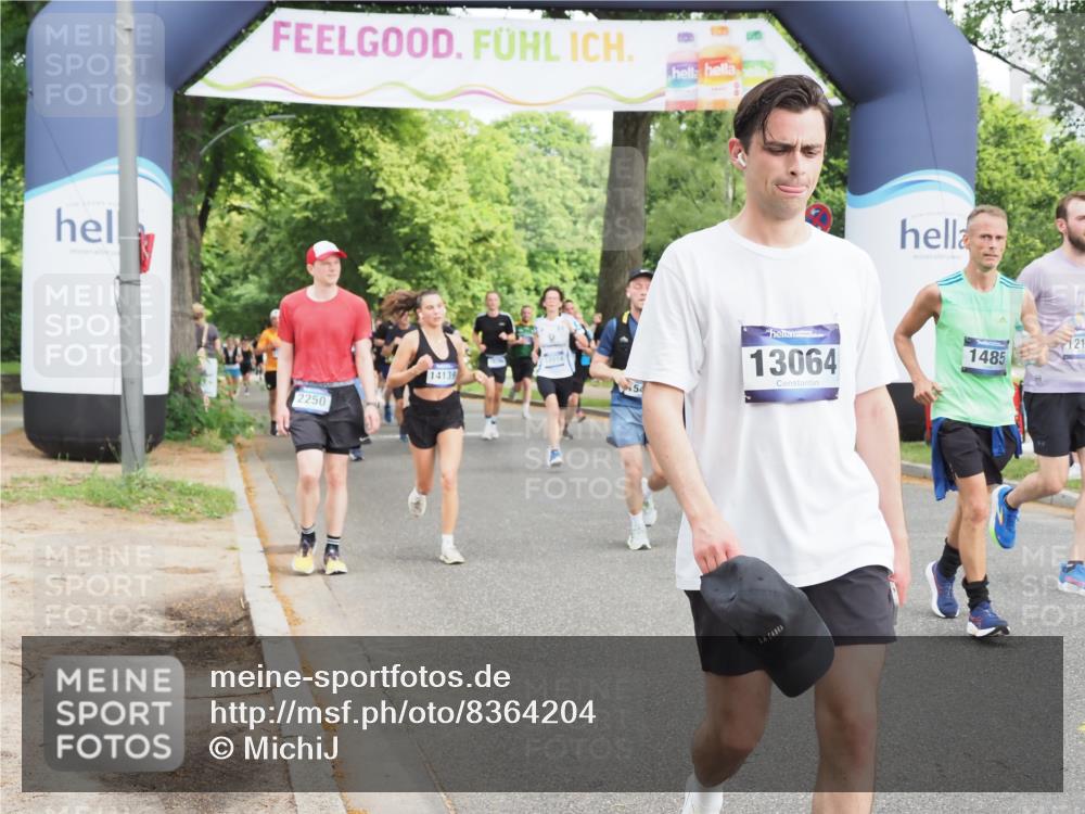 29.06.2025 - hella hamburg halbmarathon MichiJ http://msf.ph/oto/8364204 29.06.2025 10:43:35 Zwischen KM18-KM19 1130, 1485, 2250, 5492, 7547, 8825, 8968, 9246, 9903, 10133, 10408, 10665, 12014, 12196, 14139, 14737, 15090, 15431, 18867 meine-sportfotos.de