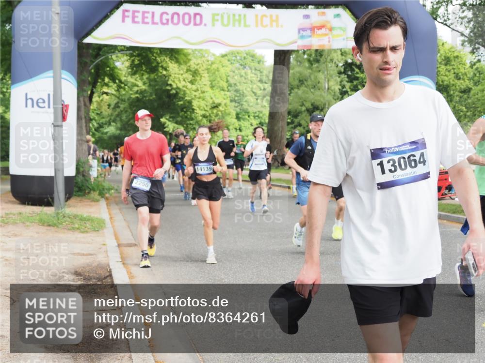 29.06.2025 - hella hamburg halbmarathon MichiJ http://msf.ph/oto/8364261 29.06.2025 10:43:35 Zwischen KM18-KM19 1130, 1485, 2250, 5492, 7547, 8825, 8968, 9246, 9903, 10133, 10408, 10665, 12014, 12196, 14139, 14737, 15090, 15431, 18867 meine-sportfotos.de