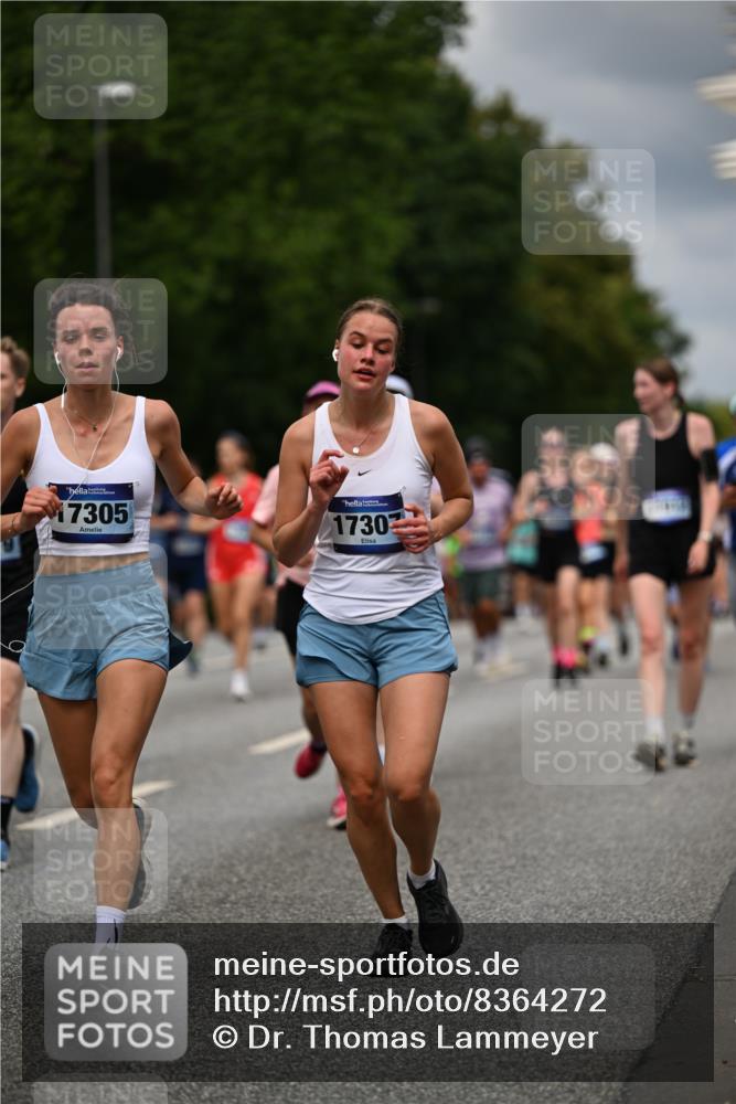 29.06.2025 - hella hamburg halbmarathon Dr. Thomas Lammeyer http://msf.ph/oto/8364272 29.06.2025 10:41:38 Kennedybrücke 56, 1022, 1118, 1276, 1337, 1339, 1799, 1819, 2016, 2031, 2104, 2199, 2272, 2480, 2552, 3165, 3230, 3873, 4347, 4442, 4618, 4733, 5146, 5224, 5640, 5940, 6243, 6584, 6821, 7085, 7124, 7235, 7544, 8499, 8758, 8843, 9054, 9055, 9288, 10024, 10112, 10159, 10476, 10762, 10798, 10919, 10931 meine-sportfotos.de