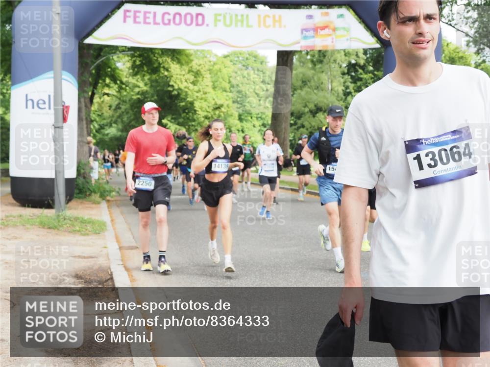 29.06.2025 - hella hamburg halbmarathon MichiJ http://msf.ph/oto/8364333 29.06.2025 10:43:35 Zwischen KM18-KM19 1130, 1485, 2250, 5492, 7547, 8825, 8968, 9246, 9903, 10133, 10408, 10665, 12014, 12196, 14139, 14737, 15090, 15431, 18867 meine-sportfotos.de