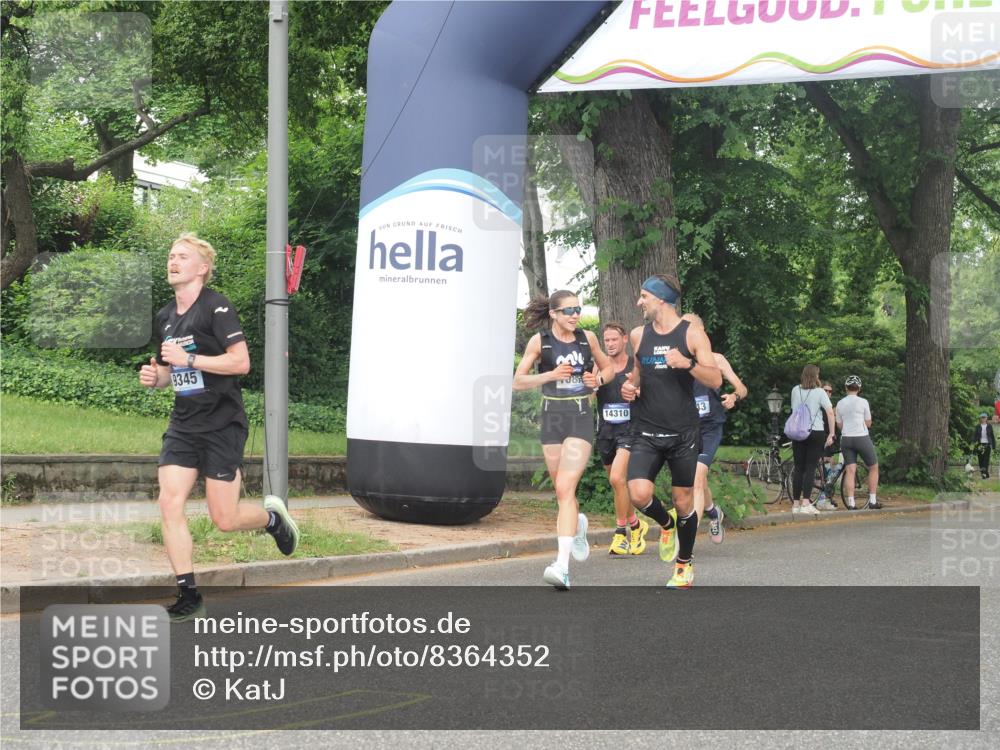 29.06.2025 - hella hamburg halbmarathon KatJ http://msf.ph/oto/8364352 29.06.2025 10:22:51 Zwischen KM18-KM19 4246 meine-sportfotos.de