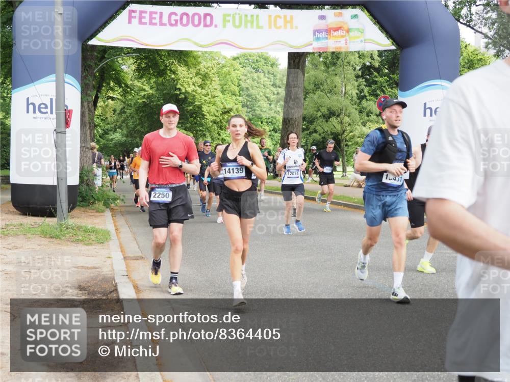 29.06.2025 - hella hamburg halbmarathon MichiJ http://msf.ph/oto/8364405 29.06.2025 10:43:36 Zwischen KM18-KM19 1130, 1485, 2250, 5492, 6399, 8825, 8968, 9246, 9903, 10408, 12014, 12196, 14139, 14737, 15090, 15125, 15431, 17665 meine-sportfotos.de