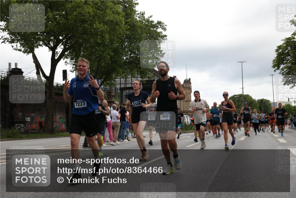 29.06.2025 - hella hamburg halbmarathon Yannick Fuchs http://msf.ph/oto/8364466 29.06.2025 10:53:20 20KM 2006, 2348, 2584, 2677, 2957, 2978, 3114, 3181, 3279, 3425, 3983, 4088, 4592, 4796, 5347, 5885, 6087, 6202, 6220, 6438, 7031, 7223, 7287, 8290, 10036, 10587, 10759, 10896, 10943, 11935, 11938, 12206, 12261, 12564, 12633, 12736, 12862, 13583, 13761, 14567, 14732, 14902, 14928, 14965, 15232, 15240, 15284, 16227, 16341, 16910, 16980, 17017, 17176, 17304, 17503, 17630, 18153, 18327, 18467, 18485, 18716, 19015, 19160 meine-sportfotos.de