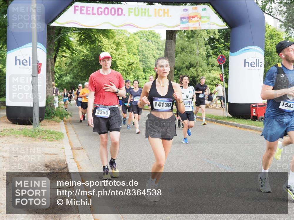 29.06.2025 - hella hamburg halbmarathon MichiJ http://msf.ph/oto/8364538 29.06.2025 10:43:36 Zwischen KM18-KM19 1130, 1485, 2250, 5492, 6399, 8825, 8968, 9246, 9903, 10408, 12014, 12196, 14139, 14737, 15090, 15125, 15431, 17665 meine-sportfotos.de