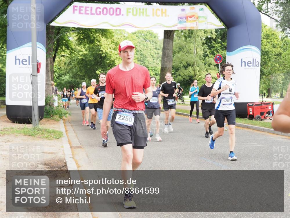 29.06.2025 - hella hamburg halbmarathon MichiJ http://msf.ph/oto/8364599 29.06.2025 10:43:37 Zwischen KM18-KM19 1130, 1485, 2250, 5492, 6272, 6399, 8669, 8825, 12014, 12196, 12585, 14139, 14737, 15090, 15125, 15431, 17268, 17665 meine-sportfotos.de