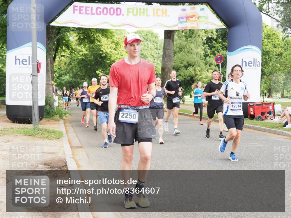 29.06.2025 - hella hamburg halbmarathon MichiJ http://msf.ph/oto/8364607 29.06.2025 10:43:38 Zwischen KM18-KM19 1130, 1485, 2250, 5492, 6272, 6399, 8669, 8825, 12014, 12196, 12585, 13465, 14139, 14737, 15090, 15125, 15431, 15712, 17268, 17665 meine-sportfotos.de