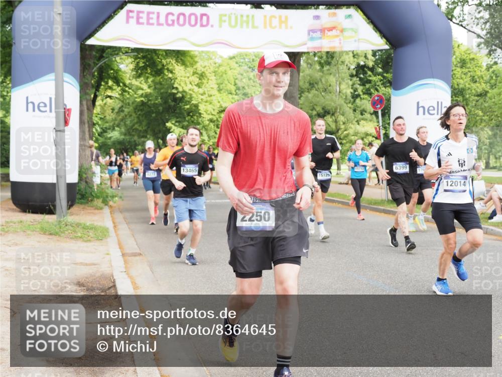 29.06.2025 - hella hamburg halbmarathon MichiJ http://msf.ph/oto/8364645 29.06.2025 10:43:38 Zwischen KM18-KM19 1130, 1485, 2250, 5492, 6272, 6399, 8669, 8825, 12014, 12196, 12585, 13465, 14139, 14737, 15090, 15125, 15431, 15712, 17268, 17665 meine-sportfotos.de