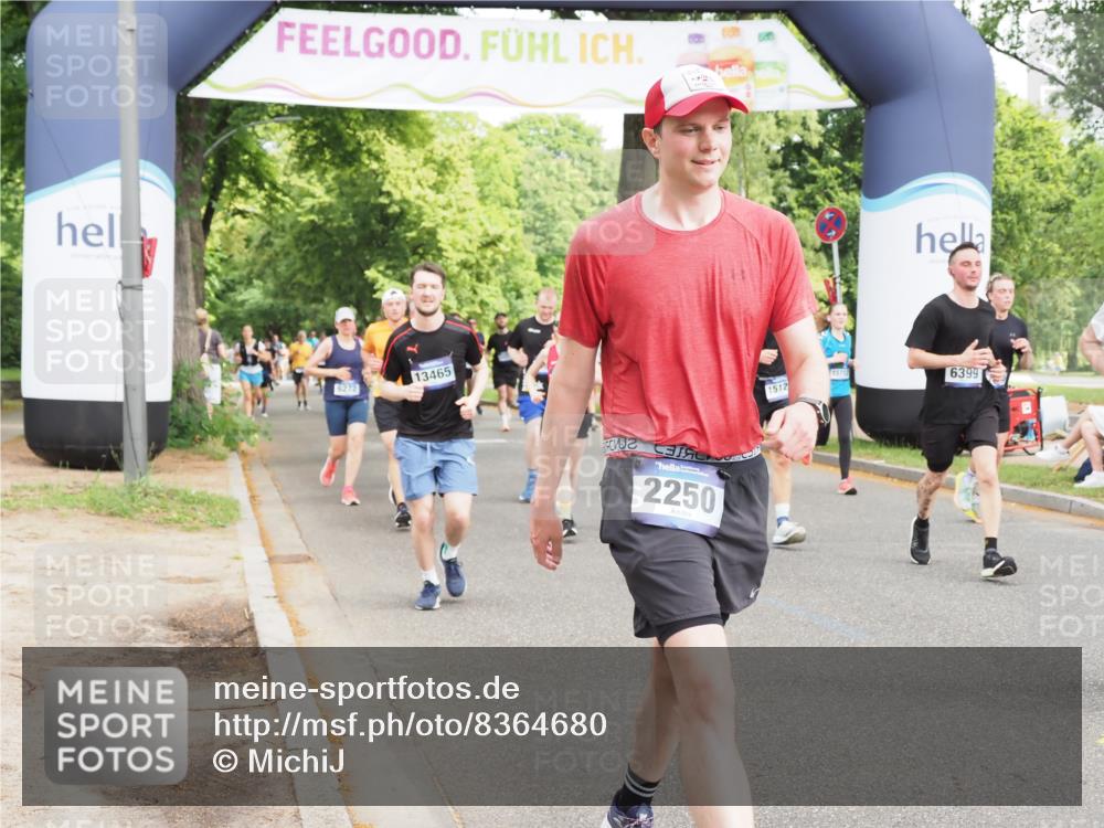 29.06.2025 - hella hamburg halbmarathon MichiJ http://msf.ph/oto/8364680 29.06.2025 10:43:38 Zwischen KM18-KM19 1130, 1485, 2250, 5492, 6272, 6399, 8669, 8825, 12014, 12196, 12585, 13465, 14139, 14737, 15090, 15125, 15431, 15712, 17268, 17665 meine-sportfotos.de