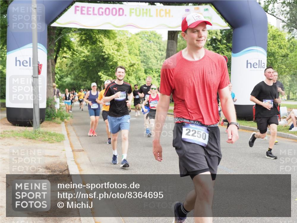 29.06.2025 - hella hamburg halbmarathon MichiJ http://msf.ph/oto/8364695 29.06.2025 10:43:38 Zwischen KM18-KM19 1130, 1485, 2250, 5492, 6272, 6399, 8669, 8825, 12014, 12196, 12585, 13465, 14139, 14737, 15090, 15125, 15431, 15712, 17268, 17665 meine-sportfotos.de