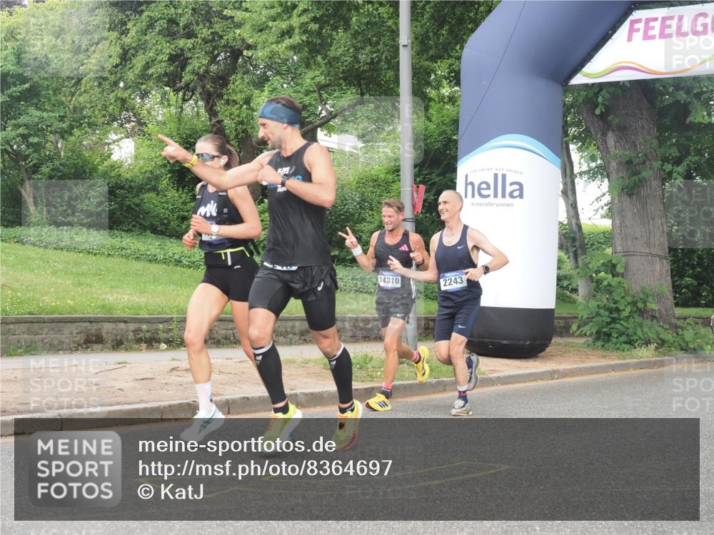 29.06.2025 - hella hamburg halbmarathon KatJ http://msf.ph/oto/8364697 29.06.2025 10:22:52 Zwischen KM18-KM19 4246 meine-sportfotos.de