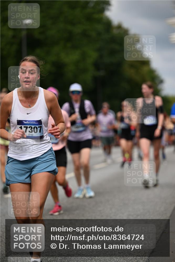 29.06.2025 - hella hamburg halbmarathon Dr. Thomas Lammeyer http://msf.ph/oto/8364724 29.06.2025 10:41:39 Kennedybrücke 56, 1022, 1118, 1276, 1337, 1339, 1799, 1819, 2016, 2031, 2104, 2199, 2272, 2480, 3230, 3873, 4347, 4442, 4618, 4733, 4762, 5146, 5224, 5640, 5940, 6243, 6584, 6821, 7085, 7124, 7544, 8499, 8758, 8843, 9054, 9055, 9288, 10024, 10112, 10159, 10476, 10762, 10798, 10919, 10931 meine-sportfotos.de
